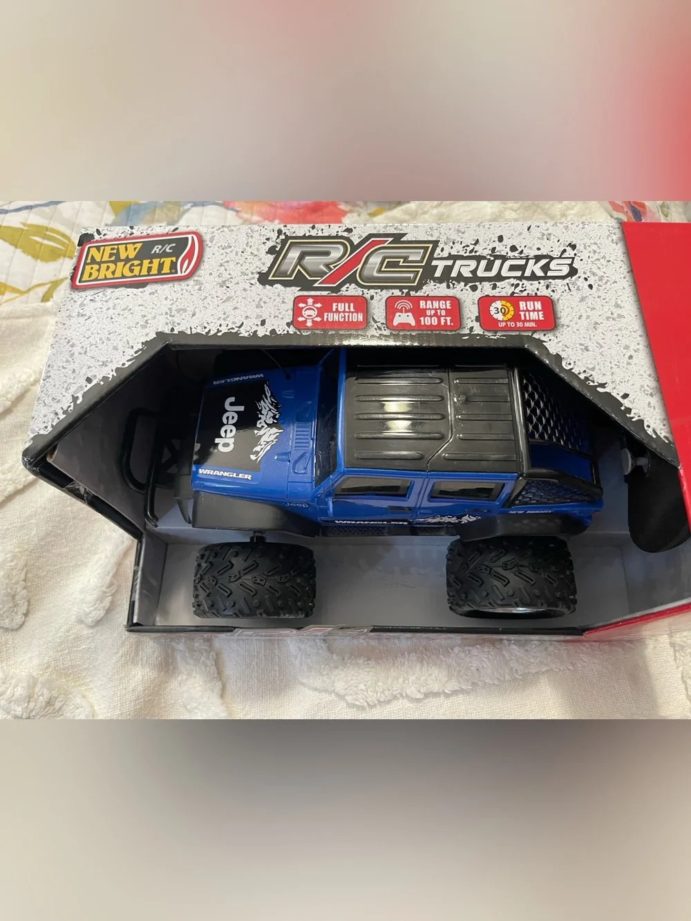 R/C Trucks Jeep Wrangler NIB